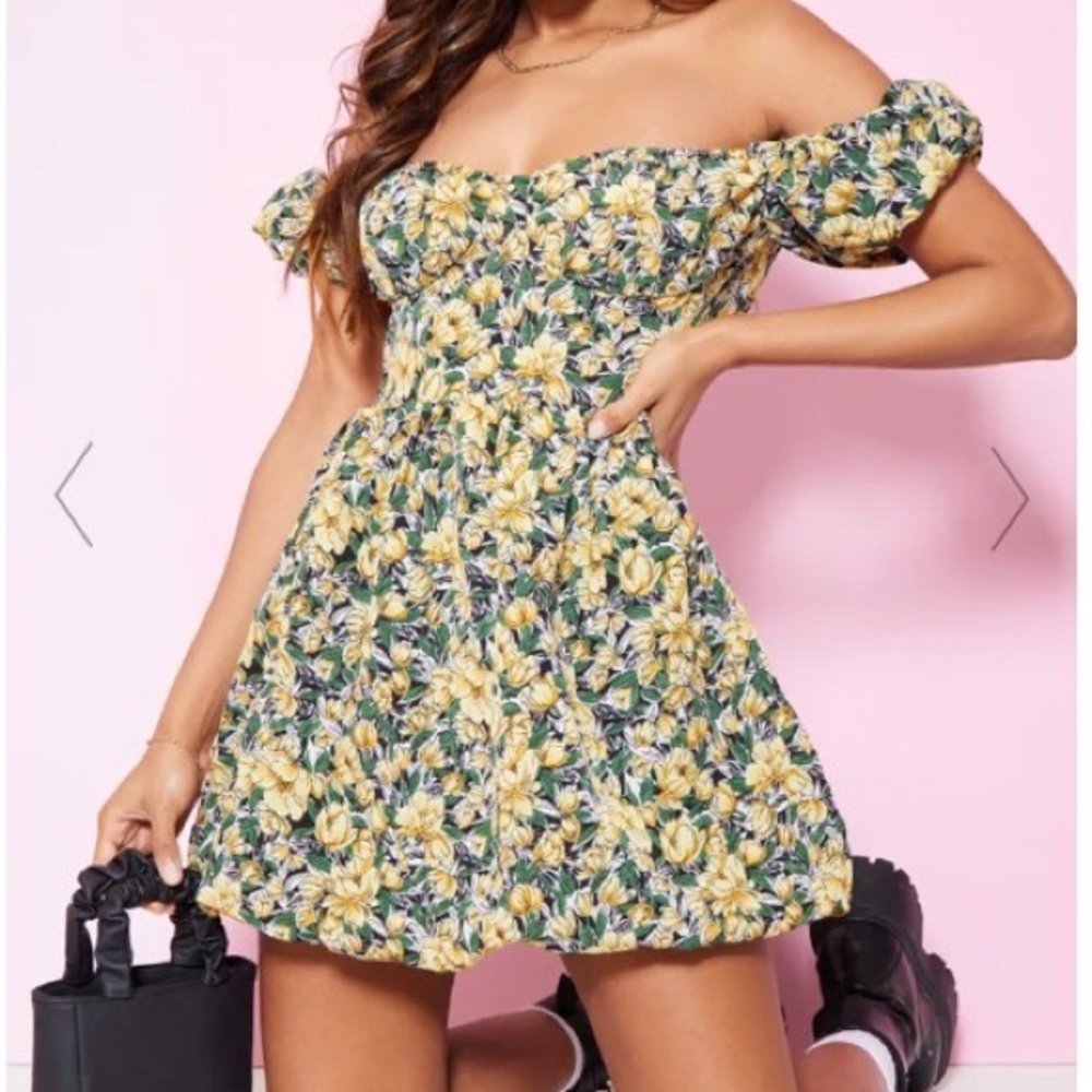 PLT Black Floral Puff Sleeve Puffball Dress